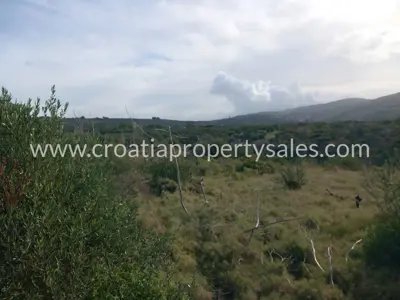 Grundstück 15.800 m², Otok Brač - nahe am Meer - 9