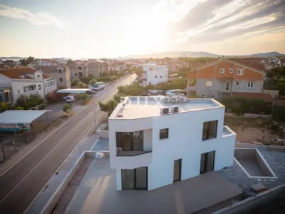 Vodice, Srima, kuća, 134,29 m², s bazenom - 12