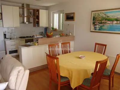 Apartmanska kuća uz more, Drvenik - 3