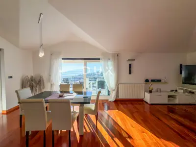 Penthouse 135 m², Ičići - panoramic sea view - 11