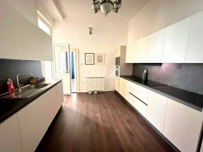 Pula, centar, stan, 133,96 m², renoviran, pješačka zona - 13