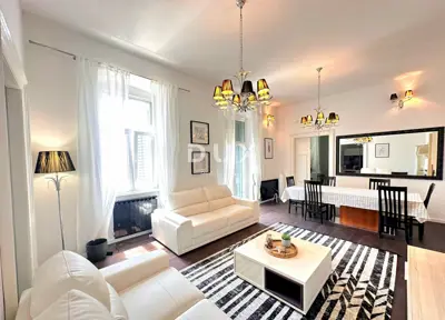 Pula, centar, stan, 133,96 m², renoviran, pješačka zona