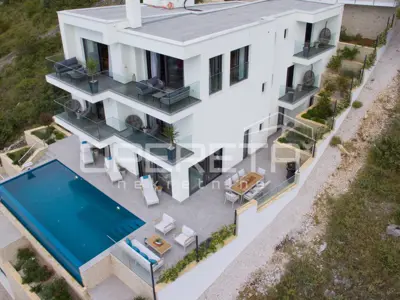 Luksuzna vila s bazenom, 300 m², Zatoglav - 12
