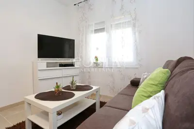 Haus 309 m², Vir - 3 Apartments und Meerblick - 10