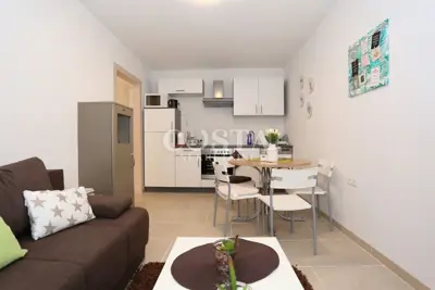 Haus 309 m², Vir - 3 Apartments und Meerblick - 13