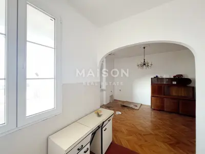 PULA CENTAR, stan s potencijalom blizu arene - 2