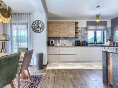 House 151 m², Labin - pool and landscaped yard - 21
