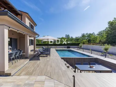 House 151 m², Labin - pool and landscaped yard - 7