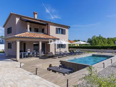 House 151 m², Labin - pool and landscaped yard - 4
