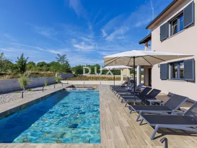 House 151 m², Labin - pool and landscaped yard - 6