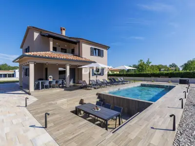 House 151 m², Labin - pool and landscaped yard - 3