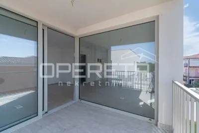 Stan 54 m², Karigador - pogled na more i krovna terasa