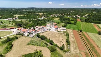 Building plot 660 m², Žminj - project and permit