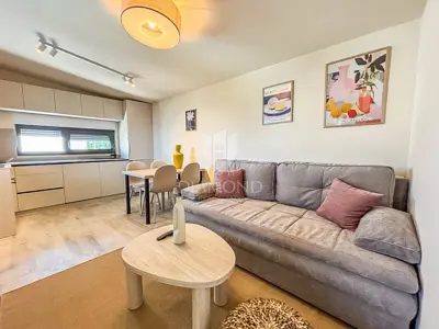 Stan 48 m², Lovrečica, 300 m od mora i balkon