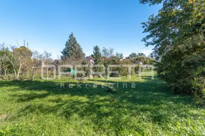 Građevinsko zemljište 1.308 m², Karojba - otvoren pogled