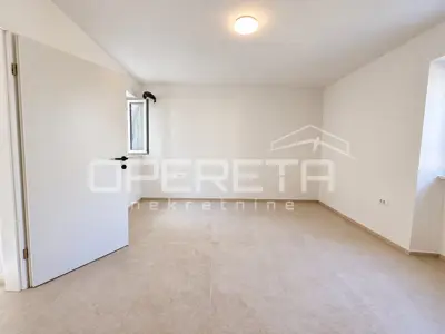 House 110 m², old town center of Rab, renovated in 2025. - 11