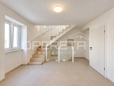 House 110 m², old town center of Rab, renovated in 2025. - 8