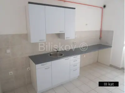 Poslovni prostor 1 000 m², Donji grad, blizu Martićeve ulice - 7