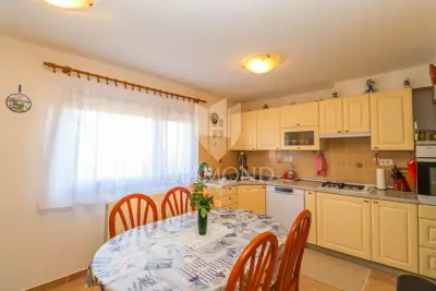 Kuća blizu mora u Puli - 4