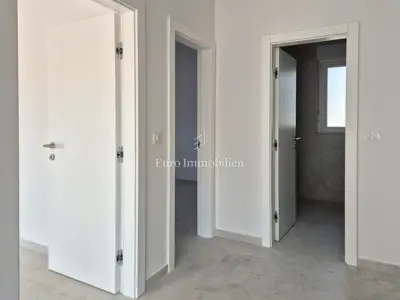 Apartment, ground floor, Tar-Vabriga - 3 bedrooms and a 110 m² yard - 6