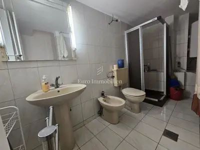Otok Krk - Dobrinj - kamena kuća u centru mjesta - 7