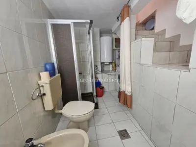 Otok Krk - Dobrinj - kamena kuća u centru mjesta - 5