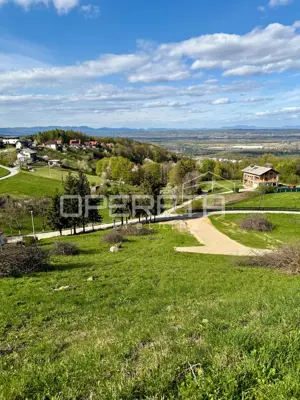 Land 730 m², Vrhovčak - open view of Zaprešić and Zagreb