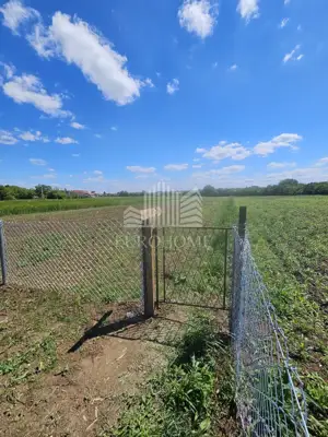 Land 4,061 m², Obrezina - along an asphalt road - 2