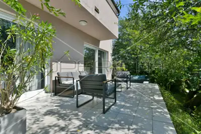 House 400 m², Maksimir - 3 parking spaces - 9