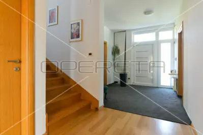 House 400 m², Maksimir - 3 parking spaces - 7