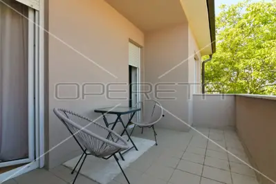 House 400 m², Maksimir - 3 parking spaces - 13