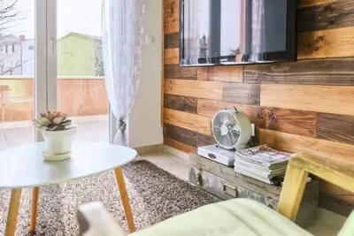 House 125 m², Premantura - multiple apartments and yard - 21