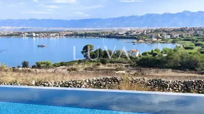 Kuća 341 m², Povljana - pogled na more i bazen - 20