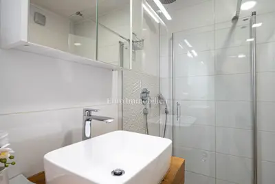 Stan 66 m², Poreč - trosoban s pogledom na more - 11