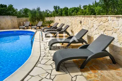Haus 138 m², Pridraga - Steinvilla mit beheiztem Pool - 9