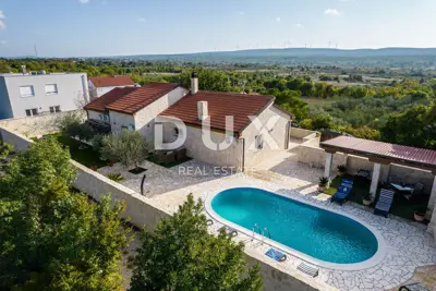 Haus 138 m², Pridraga - Steinvilla mit beheiztem Pool - 7
