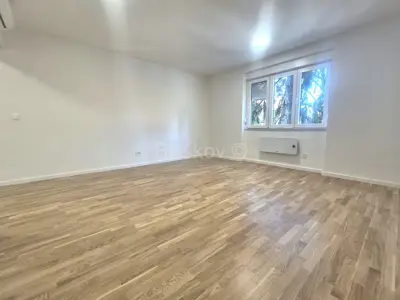 Trnje, novoadapatiran, dvosoban stan, 39 m², 1. kat - 2