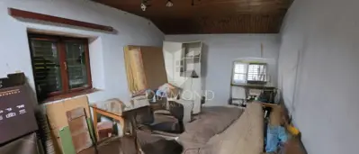 House for renovation in the center of Vrsar - only 100 m from the sea - 2
