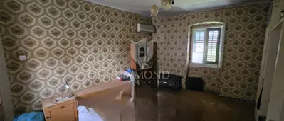 House for renovation in the center of Vrsar - only 100 m from the sea - 4
