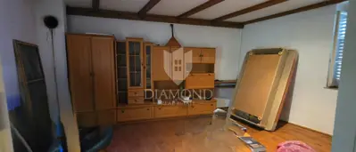 House for renovation in the center of Vrsar - only 100 m from the sea - 9