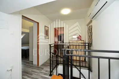 Stan Zadar, prvi red od mora 93.51 m² - 7