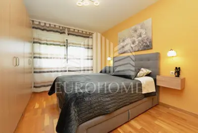 Stan Zadar, prvi red od mora 93.51 m² - 9