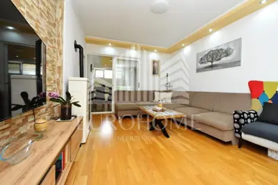 Apartment Zadar, first row to the sea 93.51 m²
