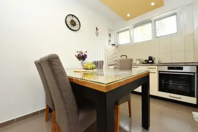 Stan Zadar, prvi red od mora 93.51 m² - 15