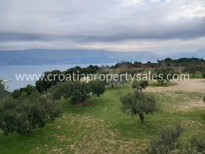 Kuća 80 m², Otok Brač - spektakularan pogled - 11