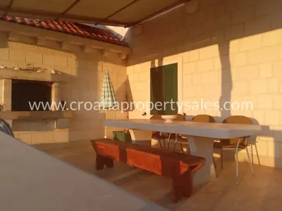 Kuća 80 m², Otok Brač - spektakularan pogled - 8