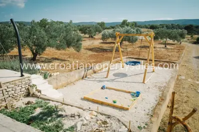 Kuća 80 m², Otok Brač - spektakularan pogled - 5