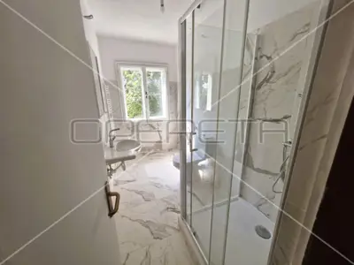 House 456 m², Kraljevec na Sutli - near the town center - 17