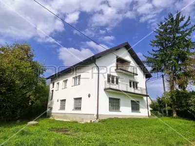 Haus 456 m², Kraljevec na Sutli - in der Nähe des Ortszentrums