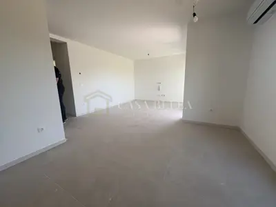 Stan 65 m², Gornja Drenova, balkon i pogled na zelenilo - 4